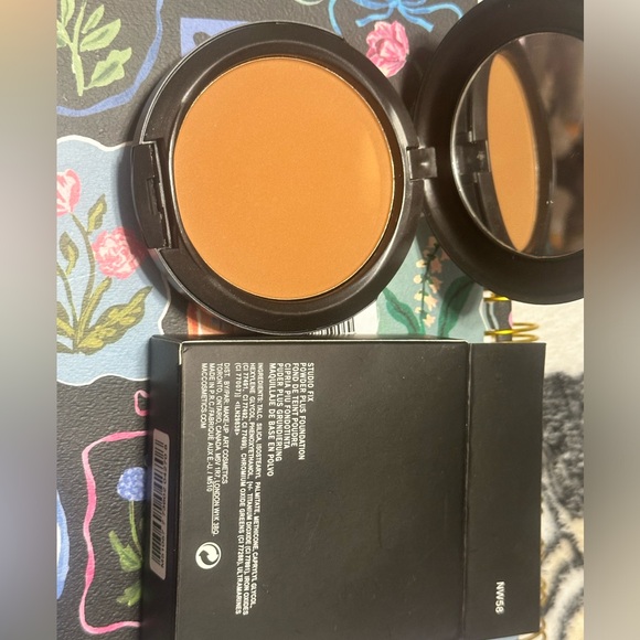 NWT studio fix MAC powder plus foundation NW58 - Picture 1 of 2